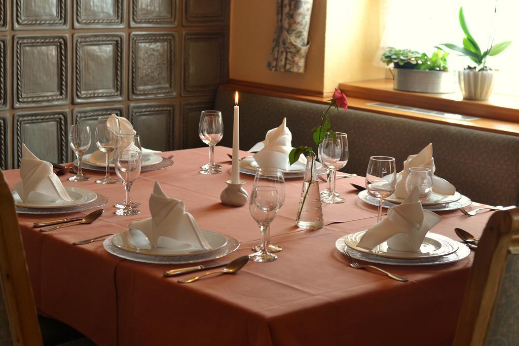 Hotel-Restaurant Heiligenstadter Hof Heiligenstadt in Oberfranken Buitenkant foto